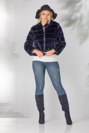Jacheta dama de iarna scurta bleumarin din blanita ecologica cu maneci lungi si buzunare discrete