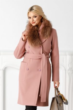 Palton LaDonna roz cu rever accesorizat cu blanita naturala