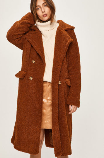 Palton lung calduros de iarna stil teddy bear maro Answear
