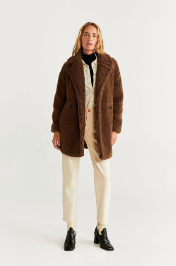 Palton de blana maro stil teddy bear Mango Shortbox elegant si calduros de iarna